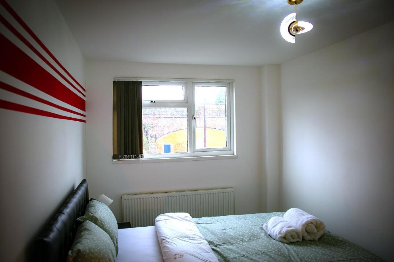 Rostron House Otel Manchester Dış mekan fotoğraf